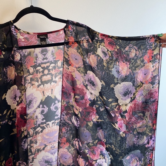 Sheer Floral Cover Up - Picture 3 of 3